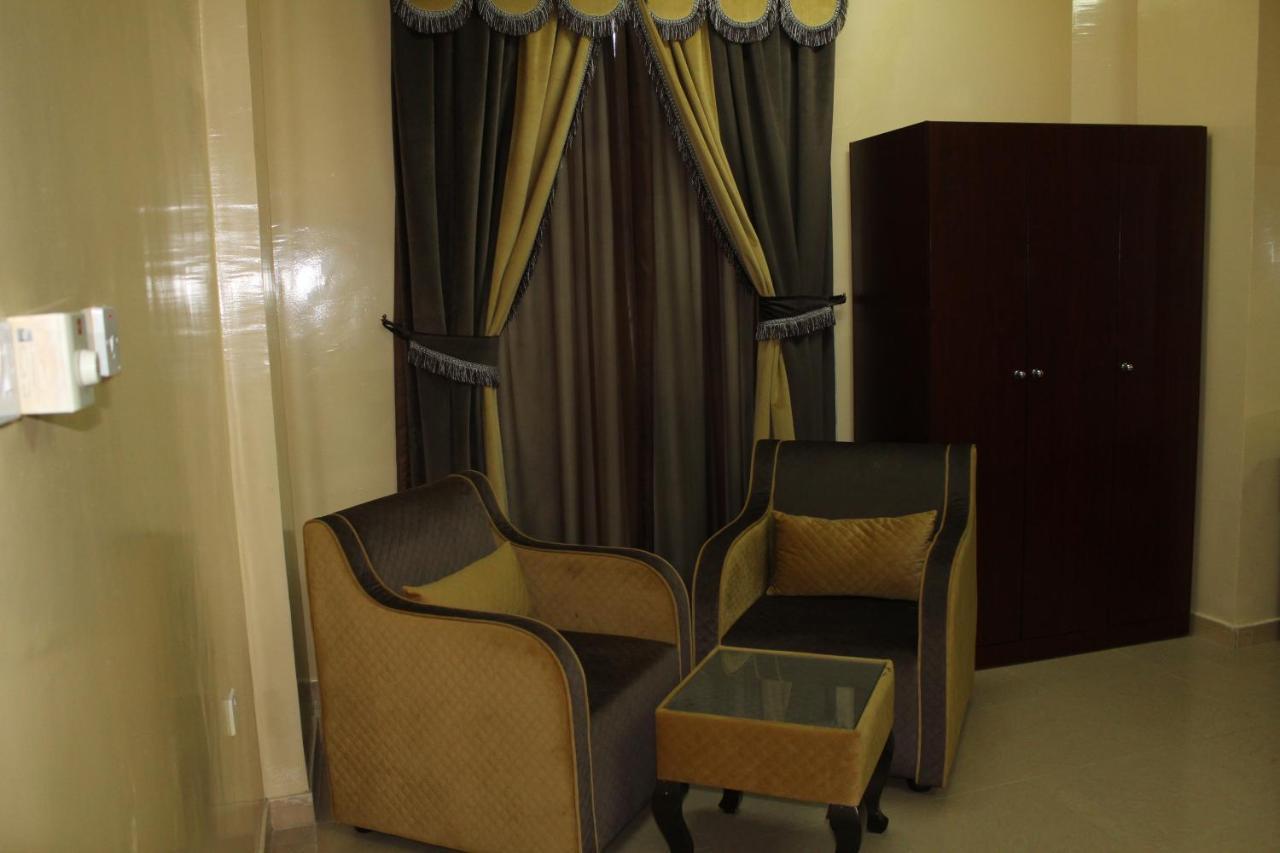 Al Aman Hotel Apartment Al Buraimi Extérieur photo