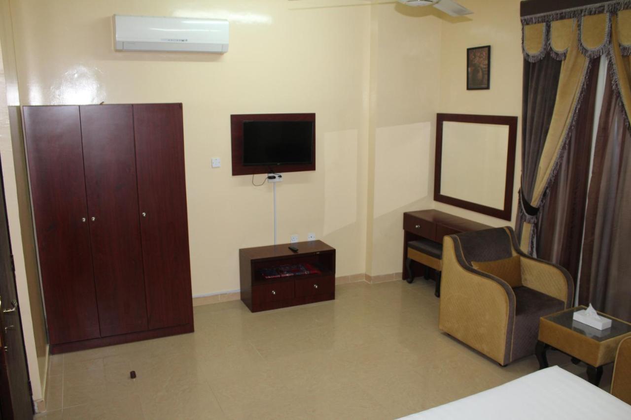 Al Aman Hotel Apartment Al Buraimi Extérieur photo