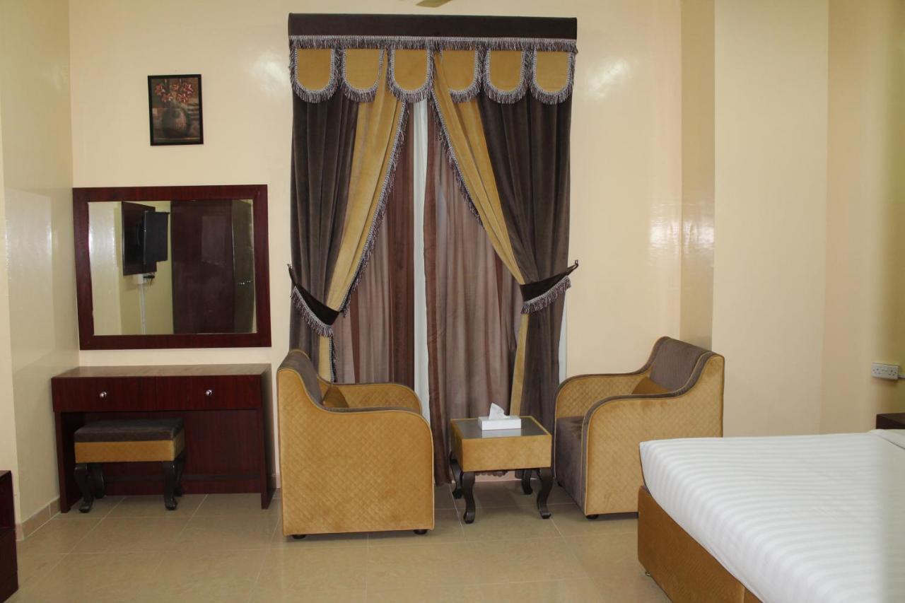 Al Aman Hotel Apartment Al Buraimi Extérieur photo