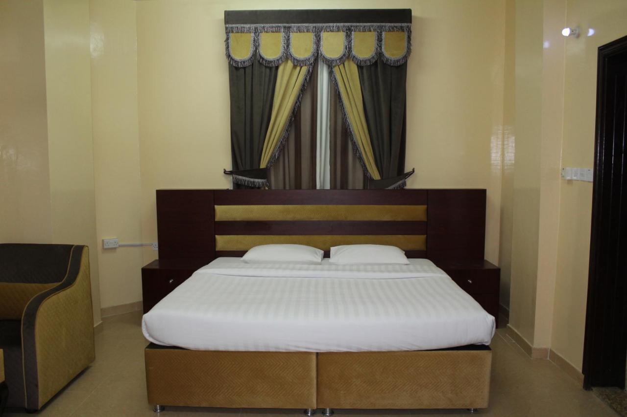 Al Aman Hotel Apartment Al Buraimi Extérieur photo